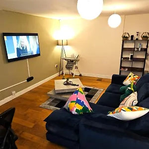  Apartment O2 Arena Cool Breeze House United Kingdom